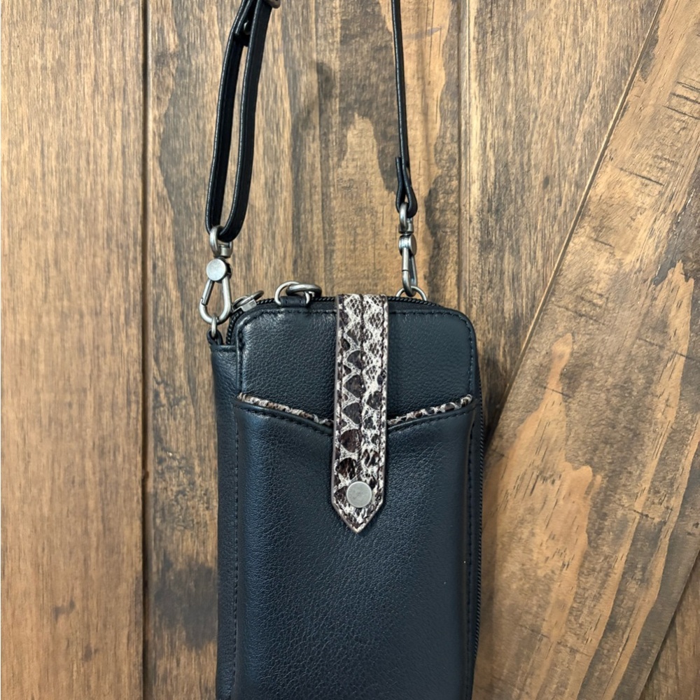 Chic Black Crossbody Bag with Snakeskin Accent